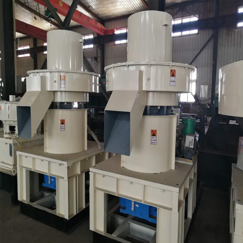 LM立式顆粒機(壓塊顆粒兩用) LM立式顆粒機(壓塊顆粒兩用)